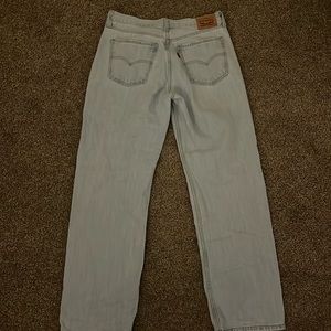 Low Pro Straight Levi’s
